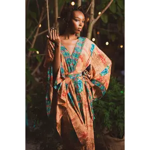 Kira Kimono