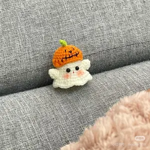 Halloween Glowing Crochet Ghost Hanging Key Chain For Halloween Gift Halloween Party Decoration DIY Handmade Crocheted Plushies halloween ornament