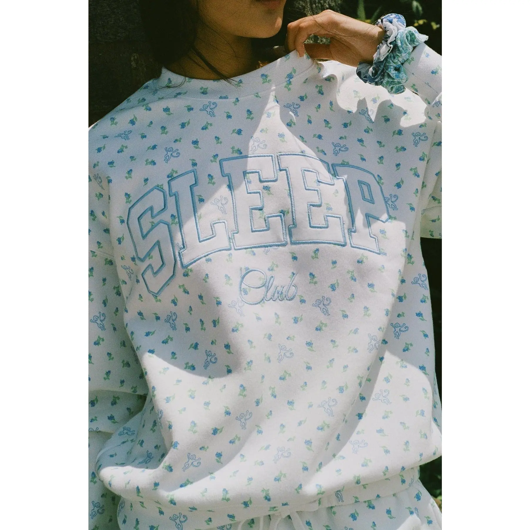 Mini Monkey Blossom Andie Sweatshirt