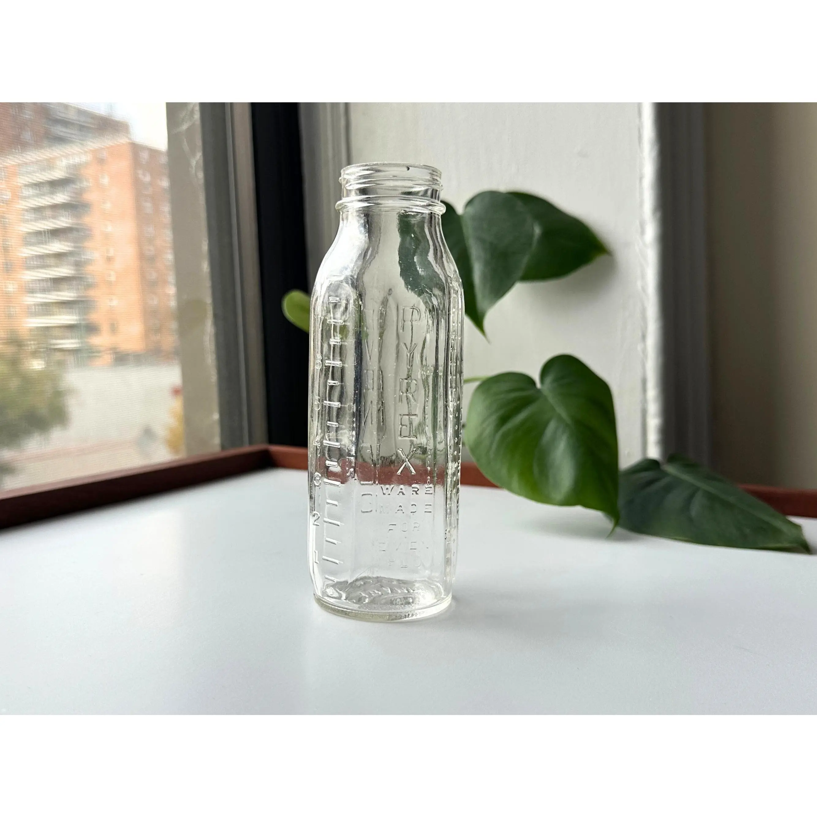 Evenflo Baby Bottle – 1950s Pyrex Clear Glass Nursery Display
