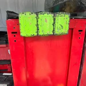 Milwaukee m18 battery holder