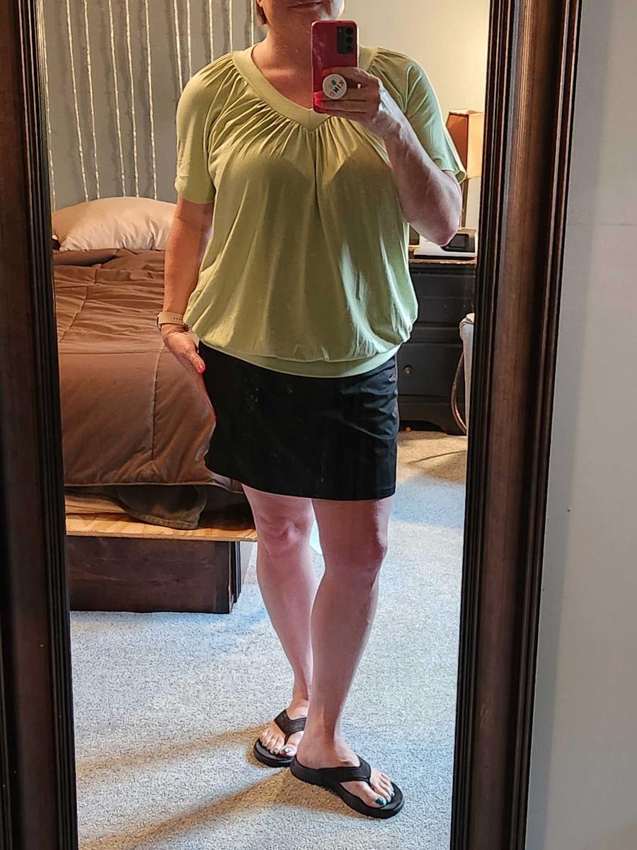 Item: Grass Green, L