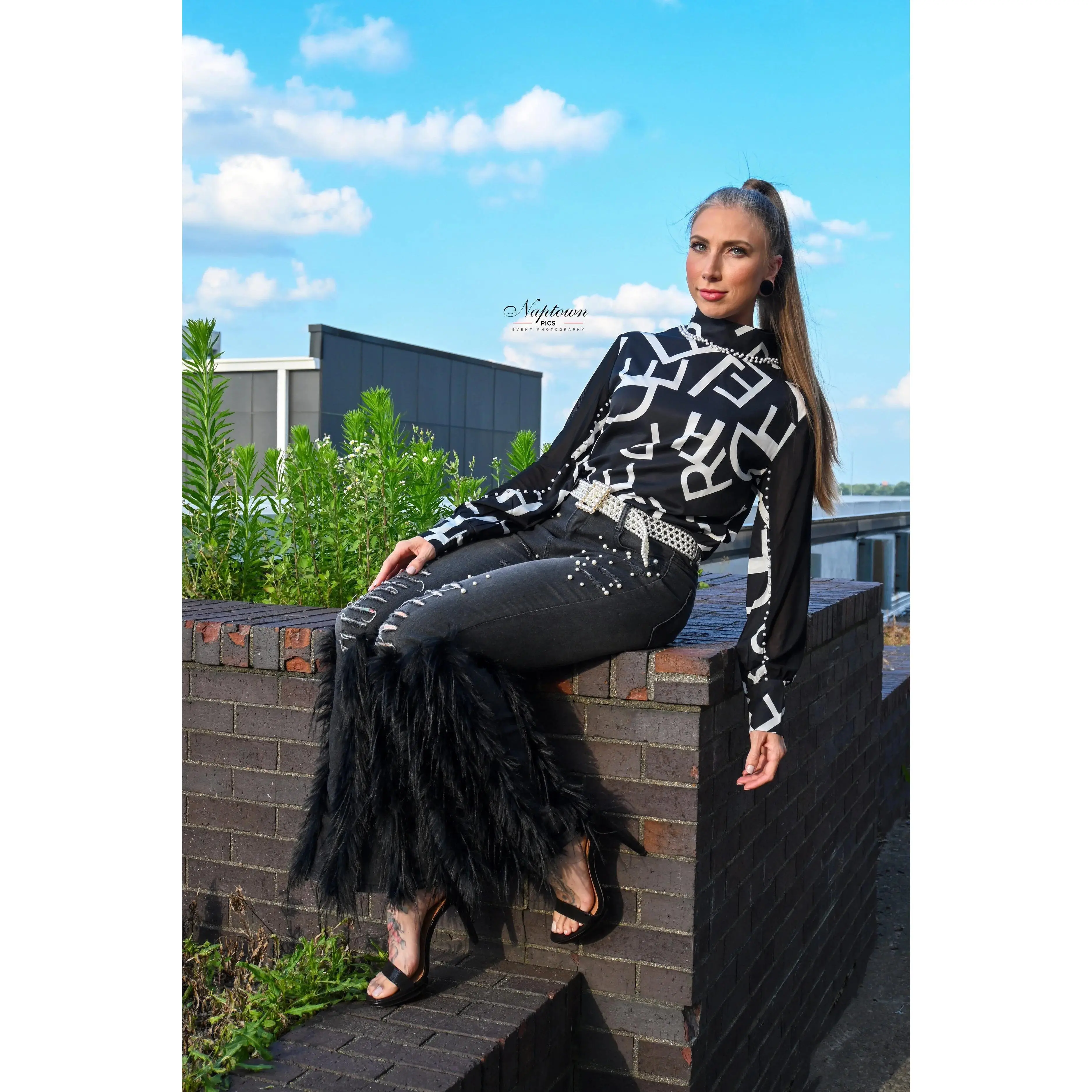 Feathers Jeans