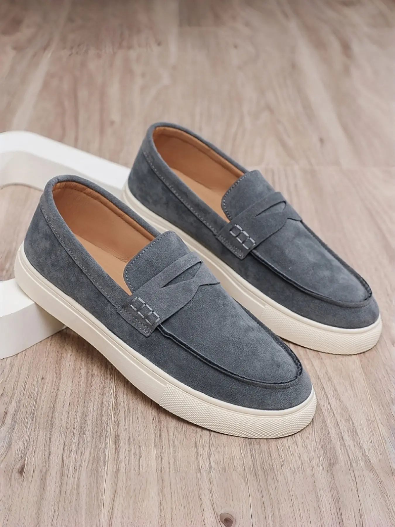 Men's Vintage Suede Loafers Flat Breathable Skin-Friendly Lining Cushioned Lightweight Outsole Multi-Color For Commute Home Party Daily Wear Walking Shoes