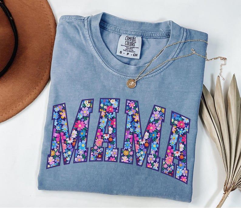 Comfort Colors Mama T-Shirt, Floral Mom Spring Tee, Women's Flower Mama T-Shirt, Trendy Mom Tshirt, Spring Pregnancy Reveal Gift for New Mom
