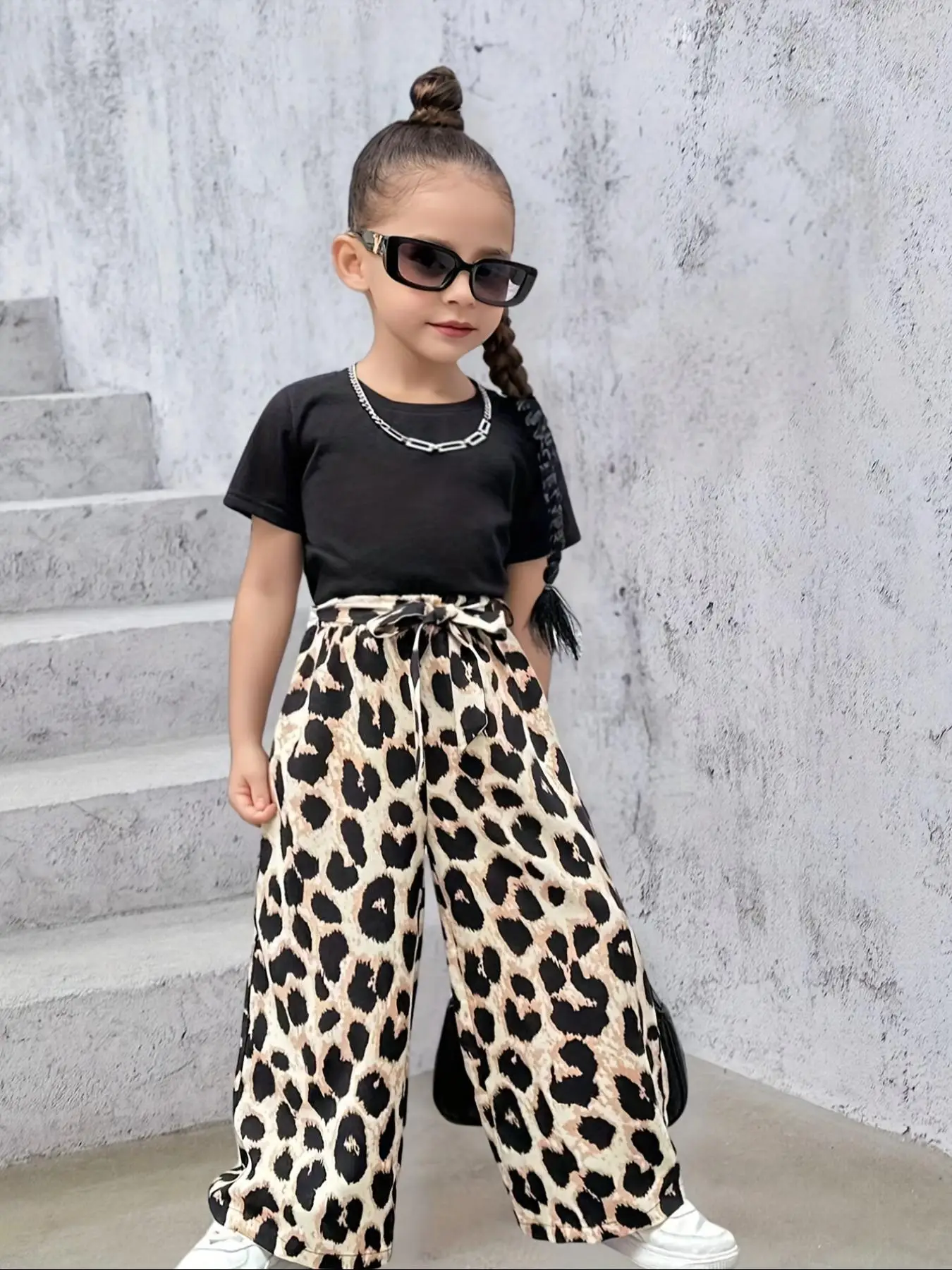 Girl's Plain Tee & Leopard Print Wide Leg Pants Set, Casual Fashion Round Neck Short Sleeve T-shirt & Trousers for Daily Outdoor Wear, Kids Clothing f