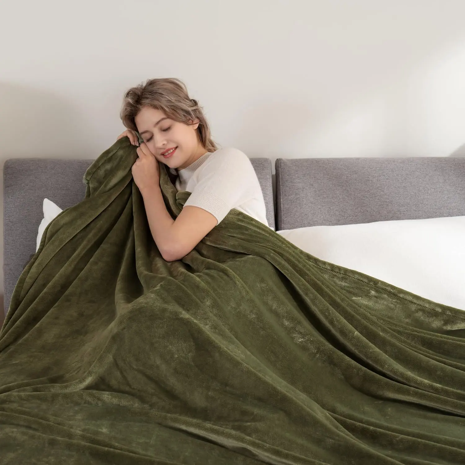【Super Category】ROSEKIND Luxury Green Fluffy Throws Bedding Set (mid year sale、deals for you、restock、dealsforyoudays)- Warm Soft Bubble Comforter, All-Season Plush Textured Bedding Set Soft Quilt Set