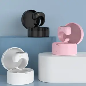Multifunctional Scrolling Ring for Mobile Phone, Portable Mini Page Turner with Charging Case, Phone Accessories for Controlling Songs, Volume Control, Camera, Tripod Remote, Smartphone Accessories