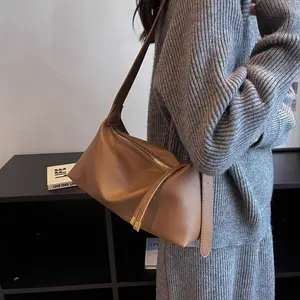 Women's Retro Dumpling Crossbody Bag - Minimalist Aesthetic Everyday Shoulder Handbag for Daily Use