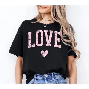 Valentines Love Shirt: Women's Valentine's Day T-Shirt