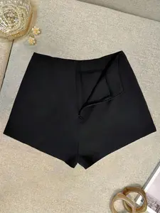 Summer A-Line Slimming Fit Bodycon Shorts, Plain Pattern, Sexy Women's Fashion, Comfortable & Stylish, Perfect for Casual Wear, One Piece, Minimalist Fashion Shorts, Fitted Fashion Shorts, Casual Fashionable Shorts