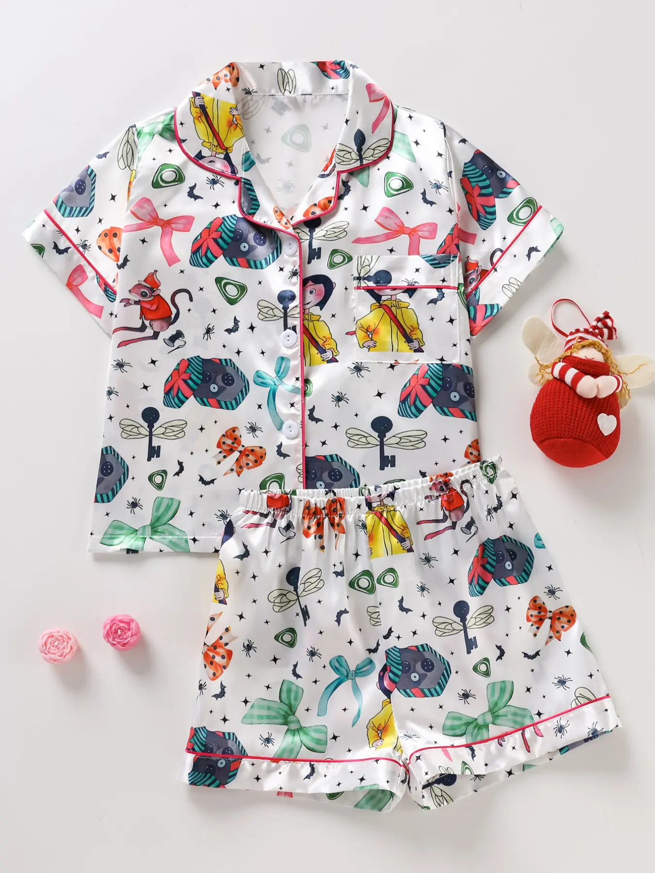 Girls' Sleepwear Set 2-Piece Cartoon Print Satin Fabric Short Sleeve Top & Elastic Shorts, Comfortable Home Wear Print Pajama Set for All Seasons