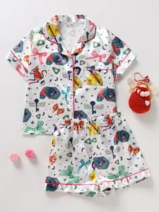 Girls' Sleepwear Set 2-Piece Collared Pj Sets Cartoon Print Satin Fabric Short Sleeve Top & Elastic Shorts, Comfortable Home Wear for All Seasons Cartoon Pattern Pajamas