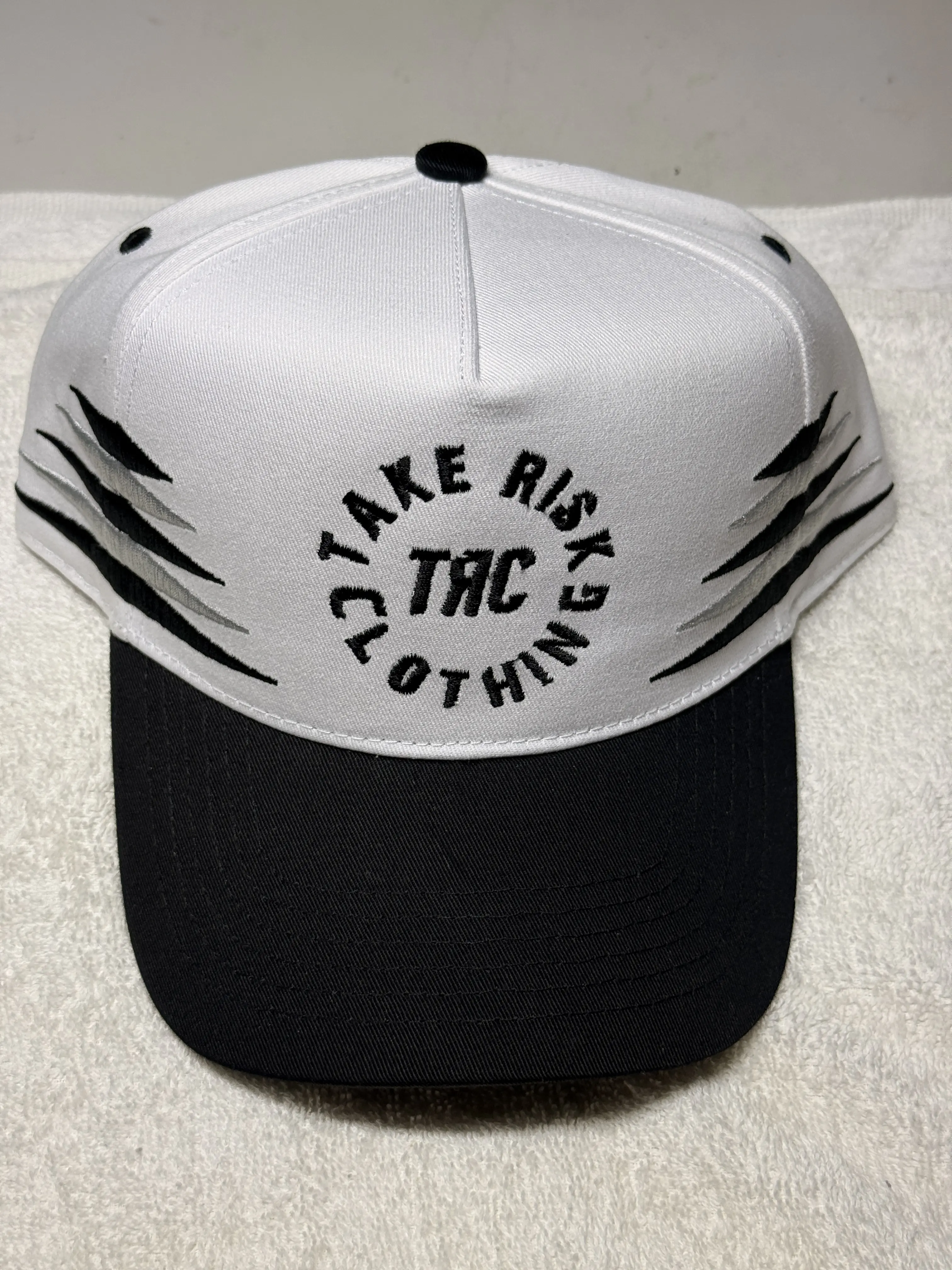 Take Risk diamond stripe  snap back