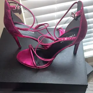 Name brand Fuchsia Radiance” Strappy Stiletto Heels