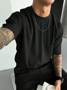 Men's Summer Texture Fashion Solid Color Casual Crew Neck Short Sleeve Top Long T-Shirt, Fitted Style, Moderate Fabric Thickness, Perfect for Daily Wear