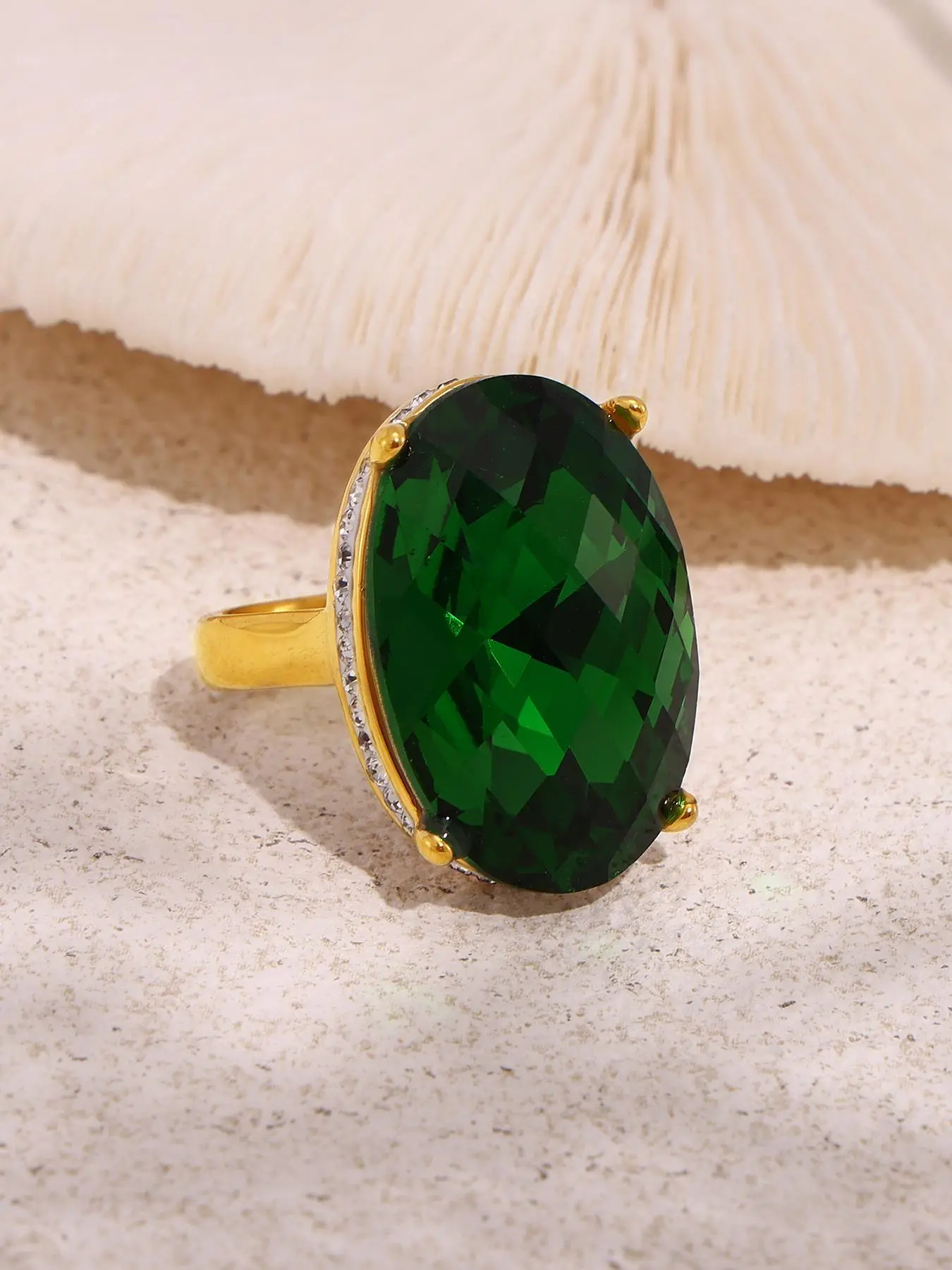 Elegant Geometric Ring for Women, Stainless Steel Plated with Precious Metal, Perfect for Daily Wear and Parties, Ideal Gift for Her