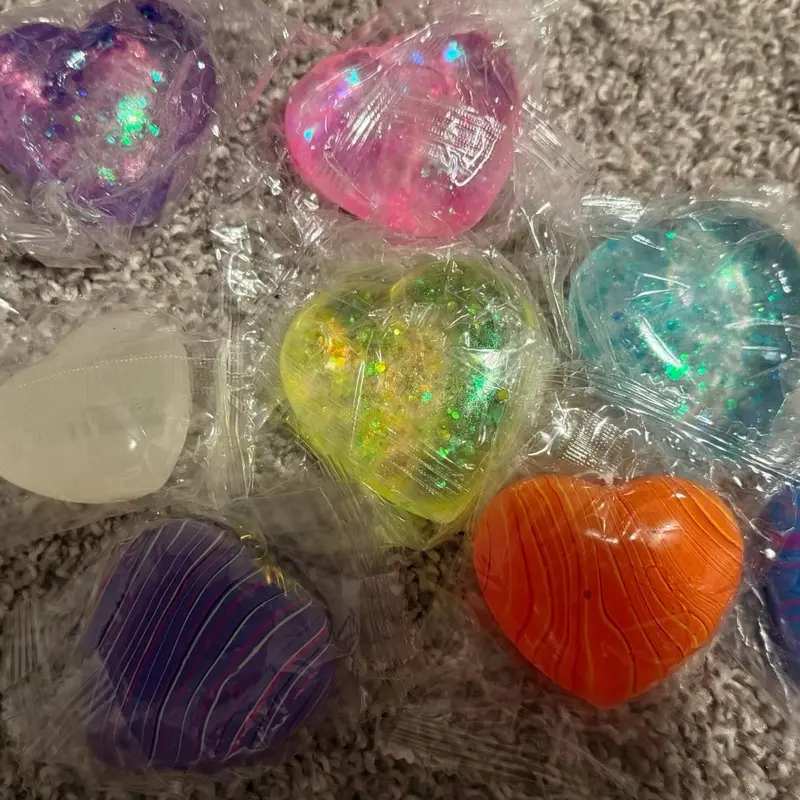 Squeezy Hearts (1)