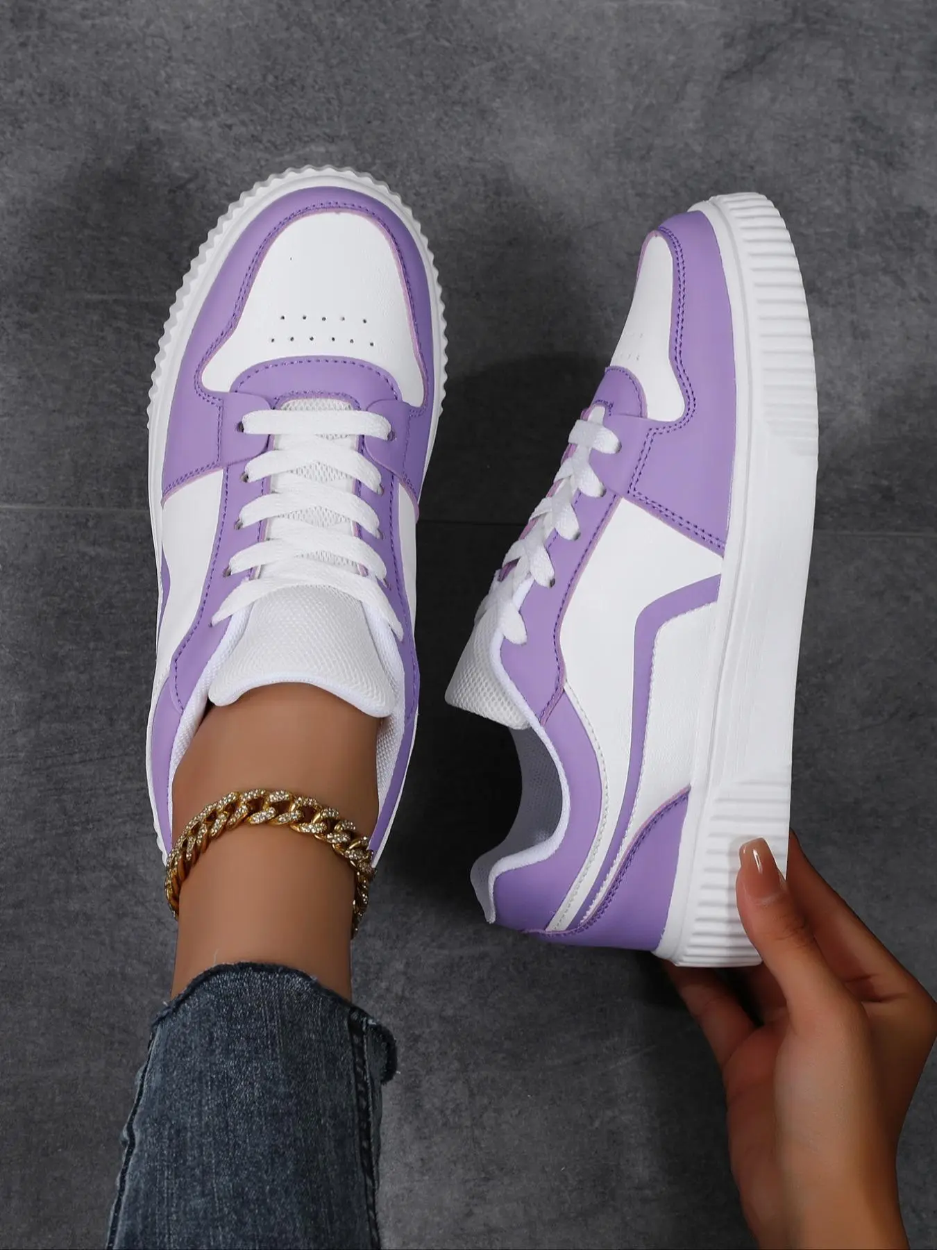 Women's Fashionable Patchwork Lace Up Low Top Sneakers, Casual Comfortable Breathable Sports Running Shoes, Trendy Running Shoes, All-match Basic Shoes for Daily Wear, Casual Running Footwear, Sporty Running Shoes