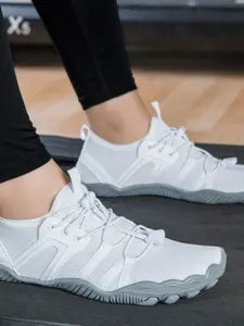 Women's Lightweight Beach/water Shoes, Anti-Slip Barefoot Flexible Swimming Sandals, Soft Waterproof Sports Shoes for Indoor/outdoor Activities