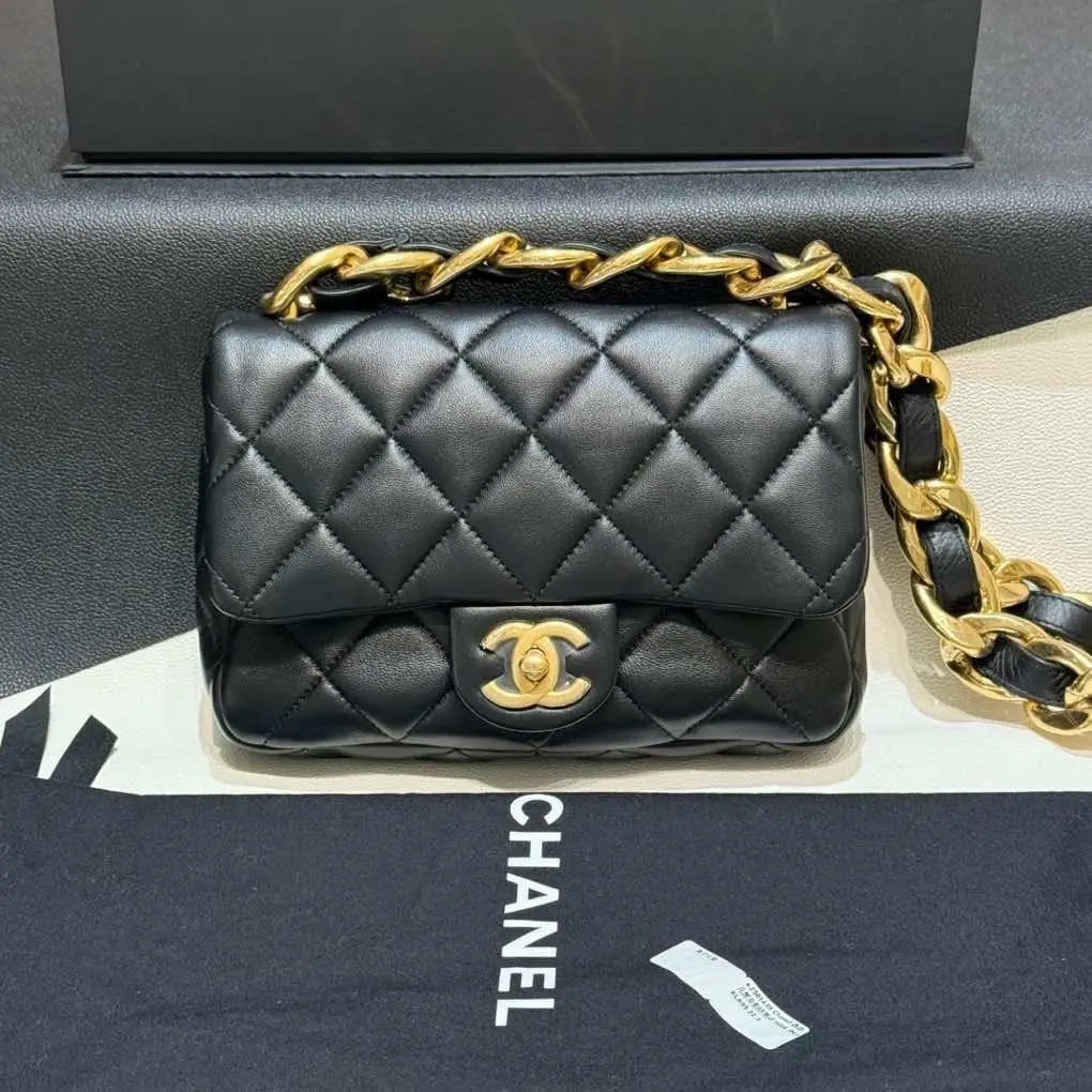 Pre-owned CHANEL 22S Square Flap Black Gold‑Tone Hardware Thick Chain Chip Version Shoulder Crossbody Bag 2501439