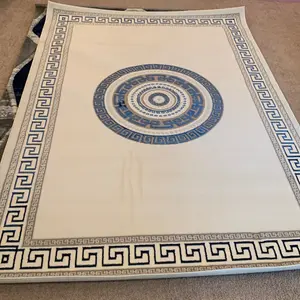 Turkish rugby verona collection 5x8 $120 only half white color