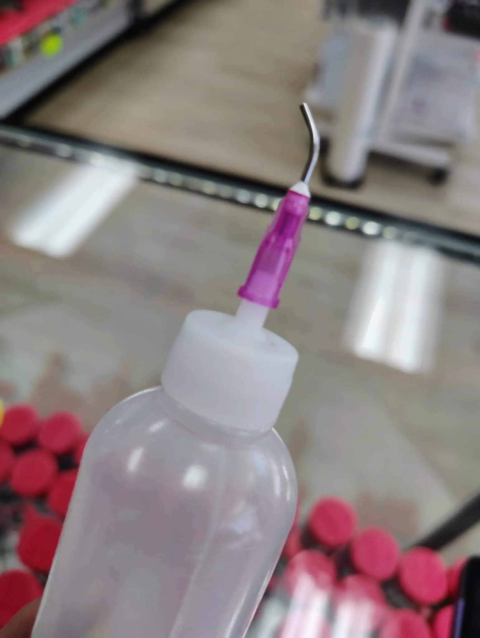 Lava Drip Flexible Plastic Squeeze Bottle with Dual Tips, Bent Tip, for Snow Globe Tumbler DIY Painting Supplies