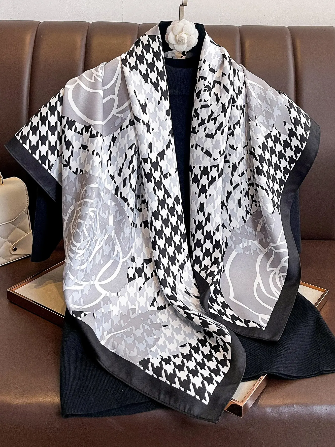 Spring Summer 90cm Colorblock Checkered Print Multifunctional Towel, Suitable for Daily Use, Office, Vacation, Versatile Scarf