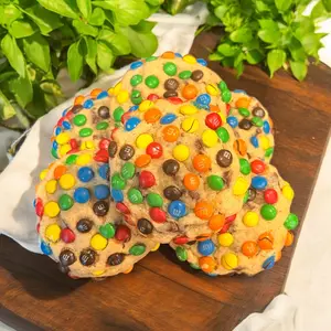 JR Cookies "The JR" Milk Chocolate M&M Cookies - Signature Delight Individually Wrapped Butterly Chewy Cookies with Creamy Milk Chocolate Chips & Colorful Mini M&Ms