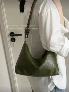 New Stylish Chic PU Waterproof Material Shoulder Strap Square Bag, Casual Commuter Bag, Perfect for Travel Shopping and Commuting to Work