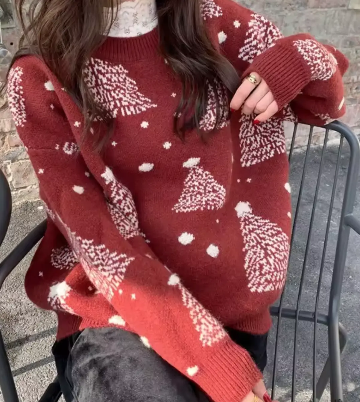 Cozy Christmas Tree Sweater Soft Winter Knit Holiday Pullover with Festive Design Long Sleeve for Comfort and Warmth