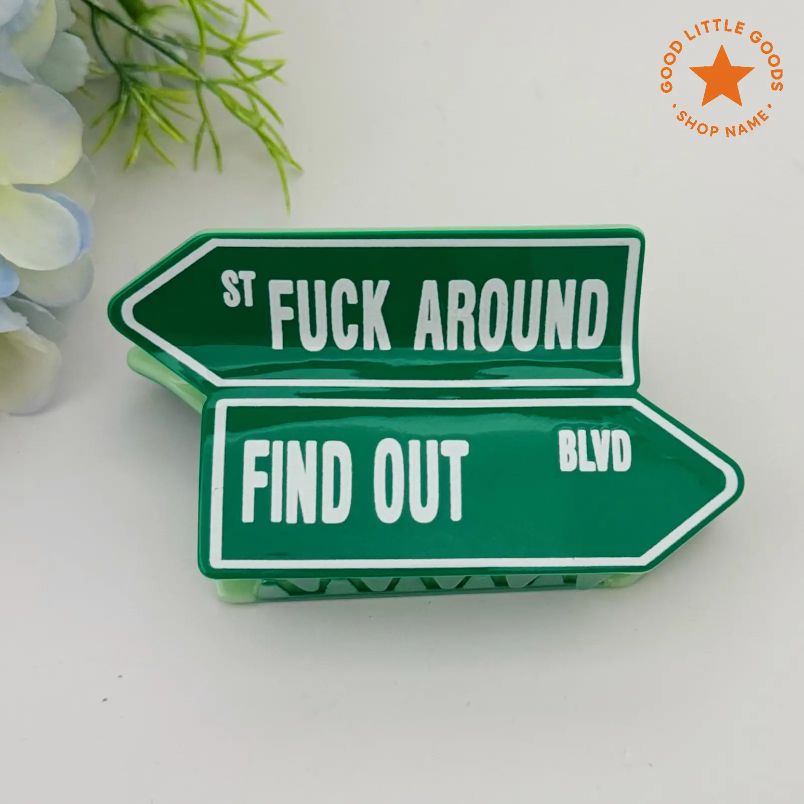 FAFO Hair Claw Clip – Funny “Fuck Around Find Out” Street Sign Hair Clip, Novelty Acrylic Hair Accessory