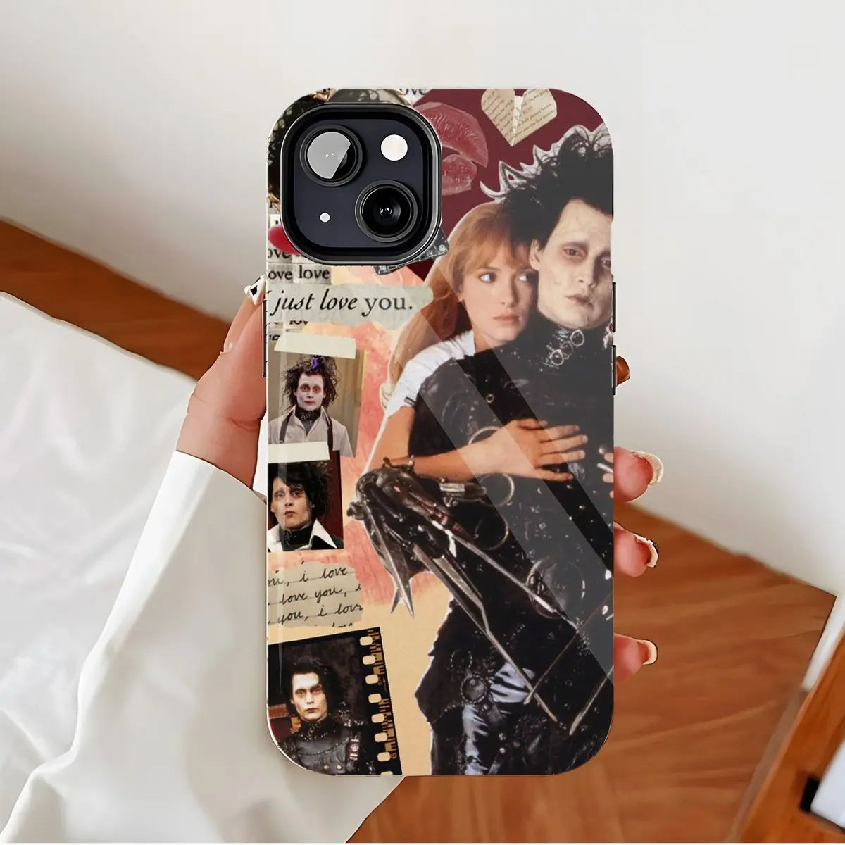 Edward Scissorhands Vintage Retro Smartphone Case for Couples & Fans - Tough Hardshell Casing, Movie-Inspired Design, Shockproof Handheld Device Accessories, Compatible with iPhone 11/12/13/14/15/16 (Pro Max/Plus)