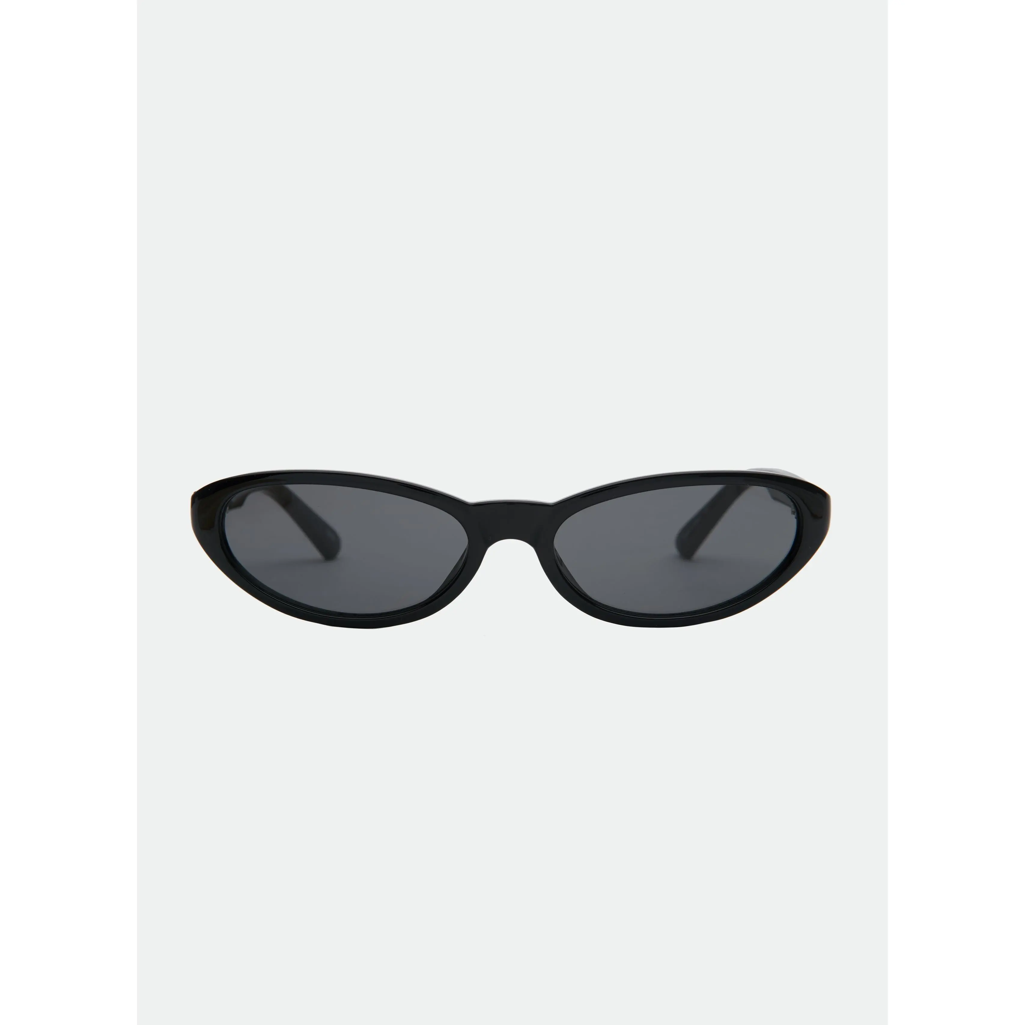OTRA Kenny - Black Cat-Eye Sunglasses with Smoke Tinted Lenses & 100% UV Protection Vegan Pouch