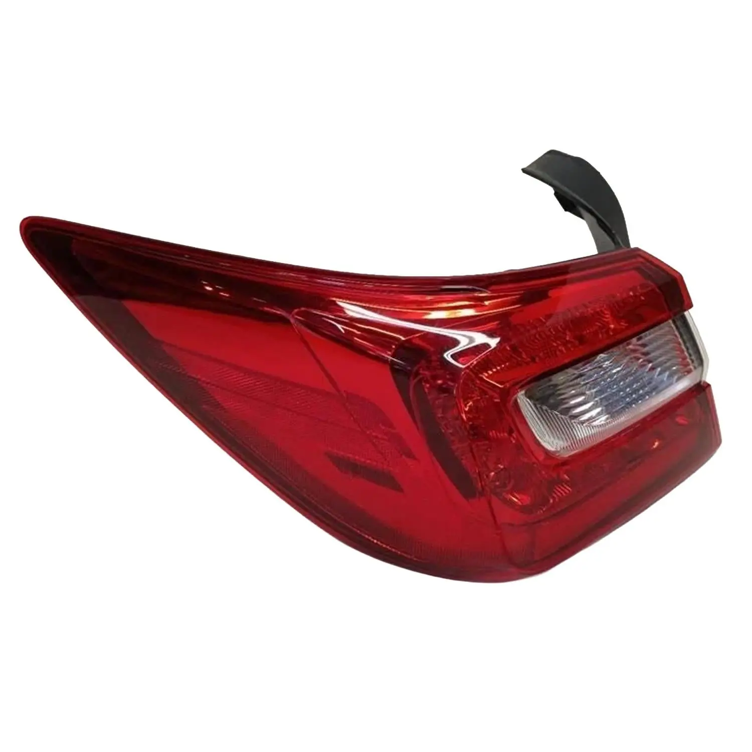 OEM Used Left Driver Side Tail Light – 90,325 Miles – 2015-2019 Subaru Outback