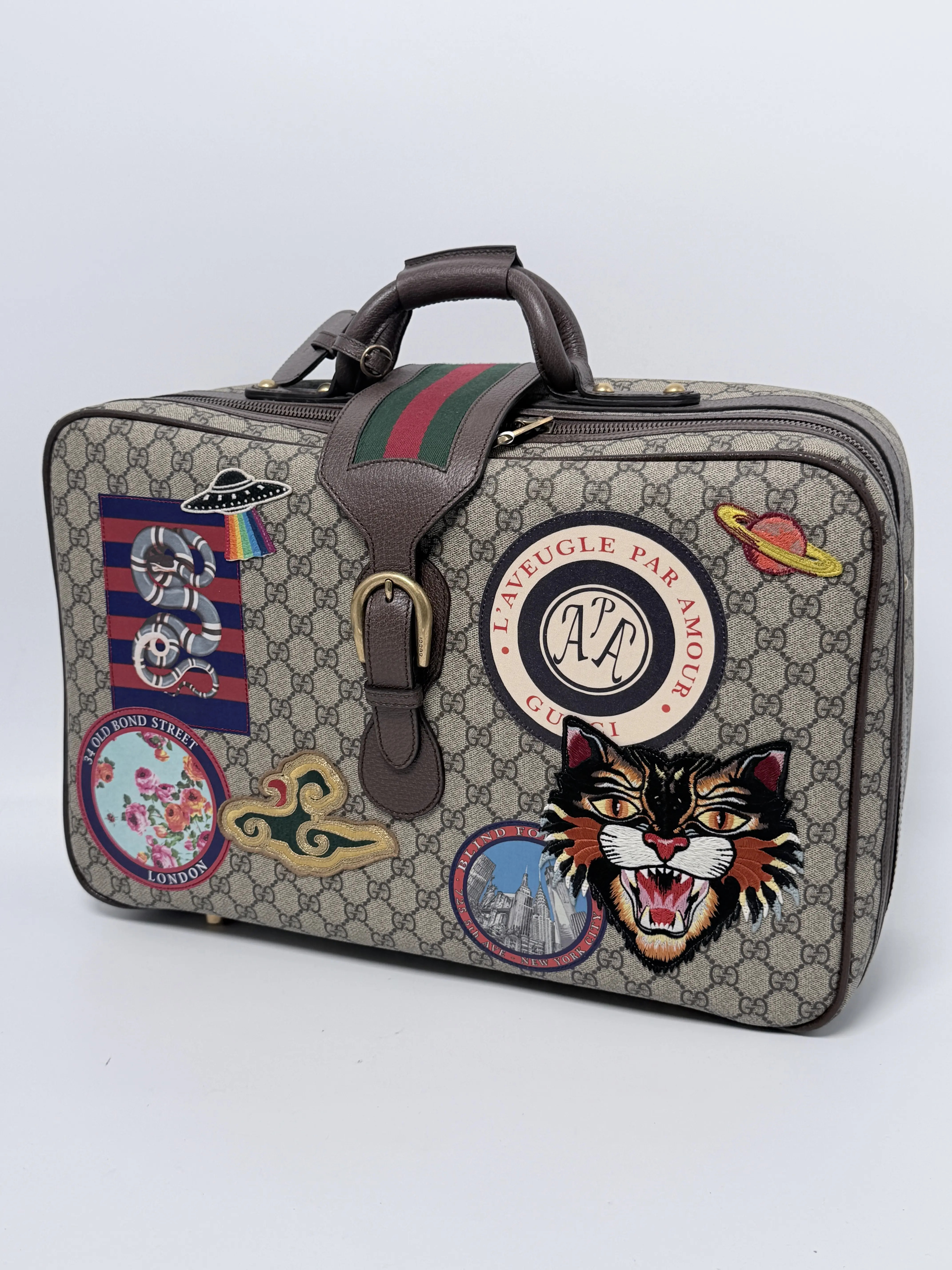 Pre-owned GUCCI Canvas Attaché Case GG Supreme Monogram Embroidered Modern Future Courrier Suitcase Travel Bag JA902GG