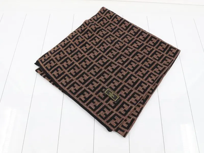 Pre-owned Fendi scarf Brown 12505334179/868238