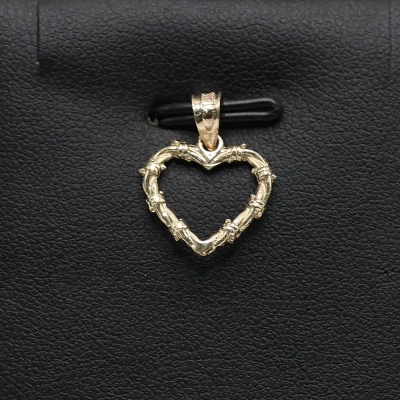 14K Gold Barbed Wire KG Heart Pendent