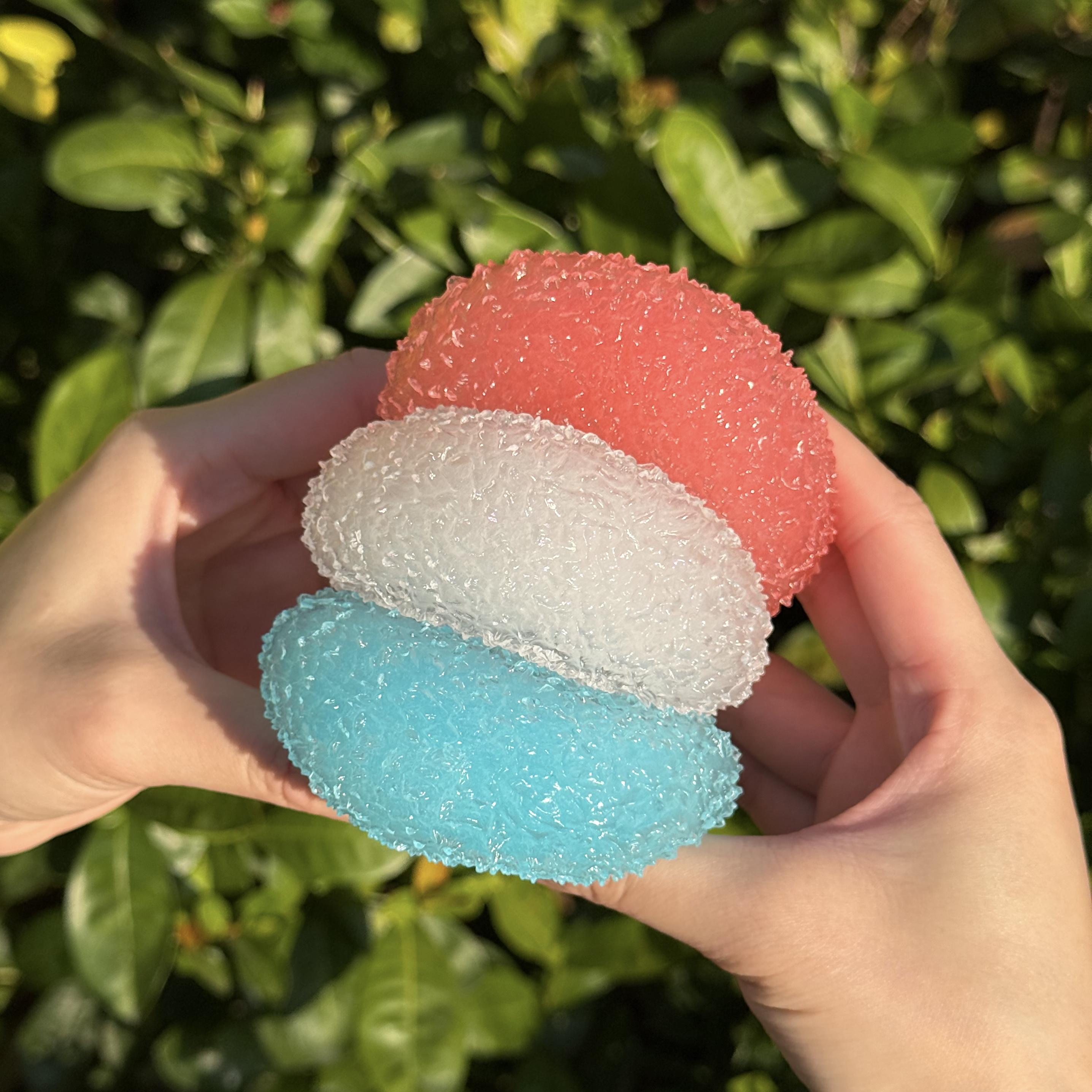 1 Pcs Winter Snowbite Stress Ball – Squeeze Balls Toys for Adults, ASMR Snow Crunch Squeeze Toy for Relaxation & Stress Relief