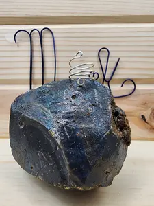 Elegant Spiral Wire Ring – Minimalist Beauty with a Twist