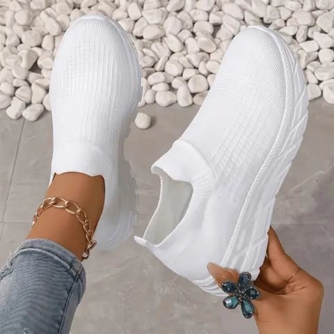 Women's Ultra-Light Sport Casual Shoes, Fashionable Breathable Mesh Slip-On Sneakers, Comfortable Walking Running Shoes, Travel Shoes, Lightweight Sneakers