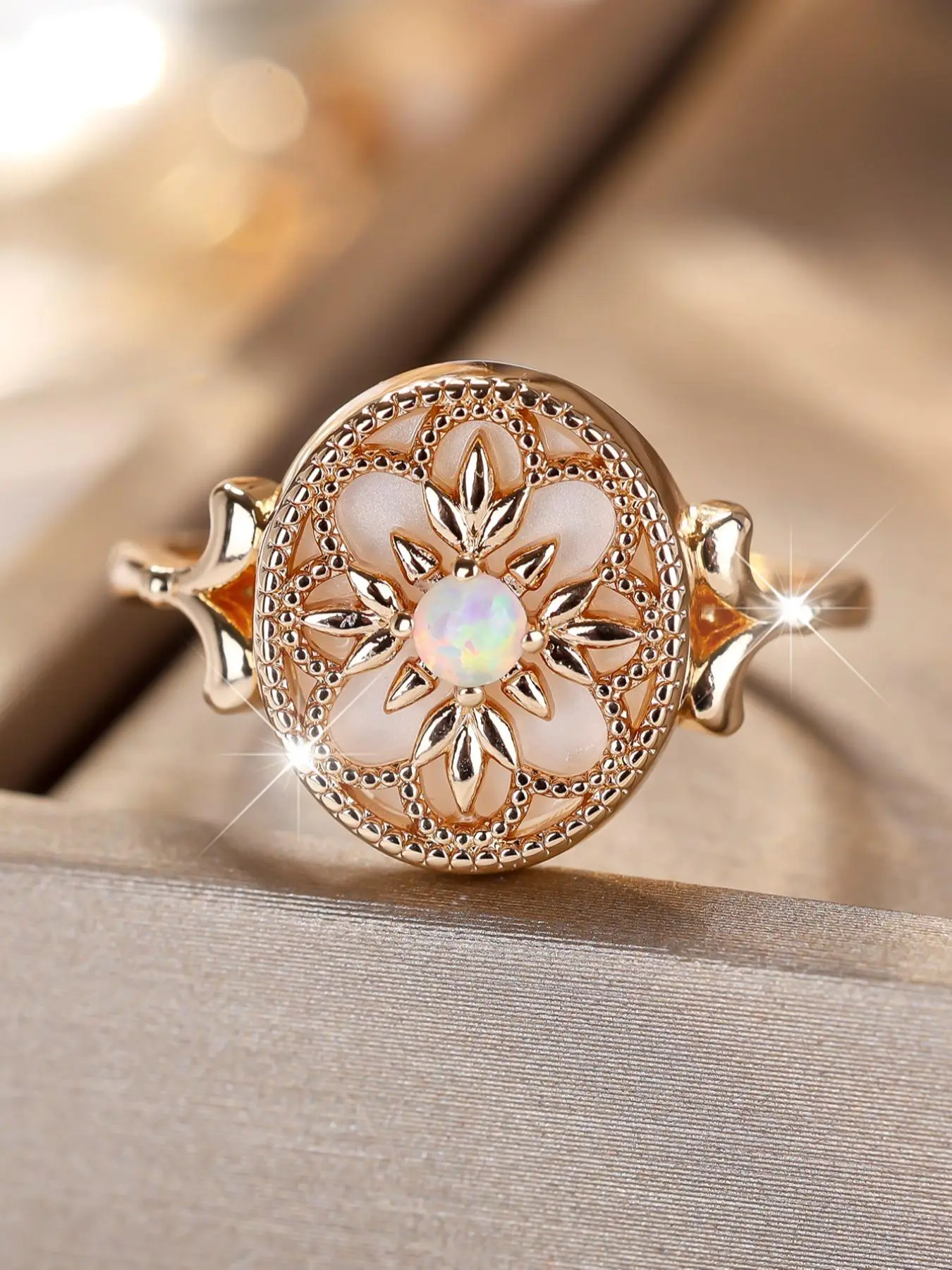 Vintage Women's Faux Opal Flower Round Aurora Ring Elegant Stackable Finger Rings Statement Rings Beautiful Rings Birthday Anniversary Gift Jewelry for Daily Dating Wear Engagement Rings