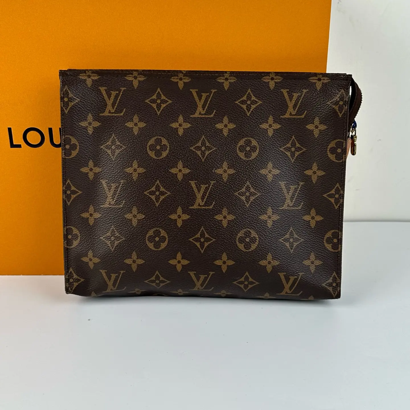 Pre-owned Louis Vuitton Monogram Canvas Toiletry Pouch 26 Cosmetic Clutch Wash Bag