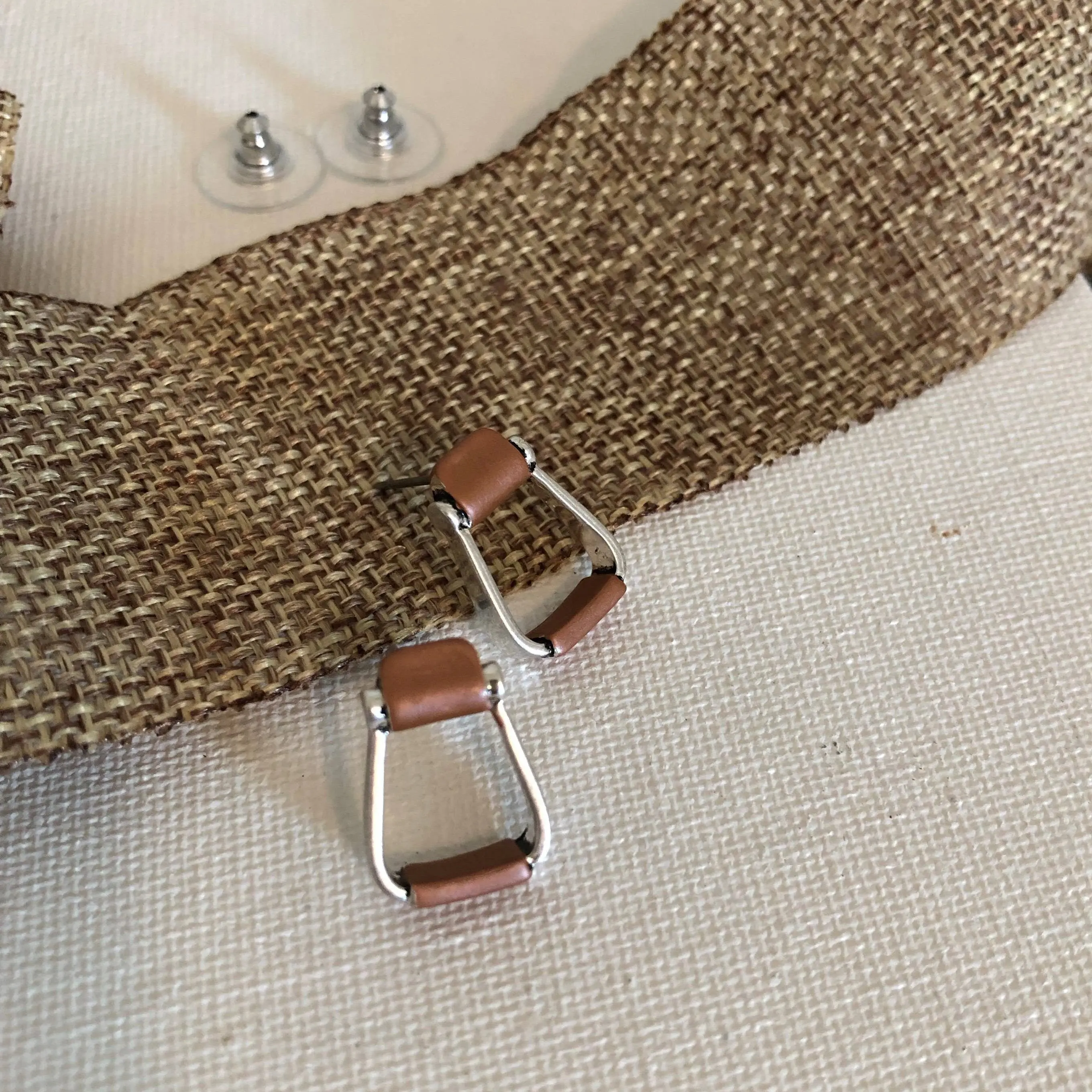 stirrup earrings w/ copper tones