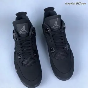 In 2025, Black Cat will reissue its classic and fashionable sports shoes, outdoor running shoes and comfortable basketball shoes