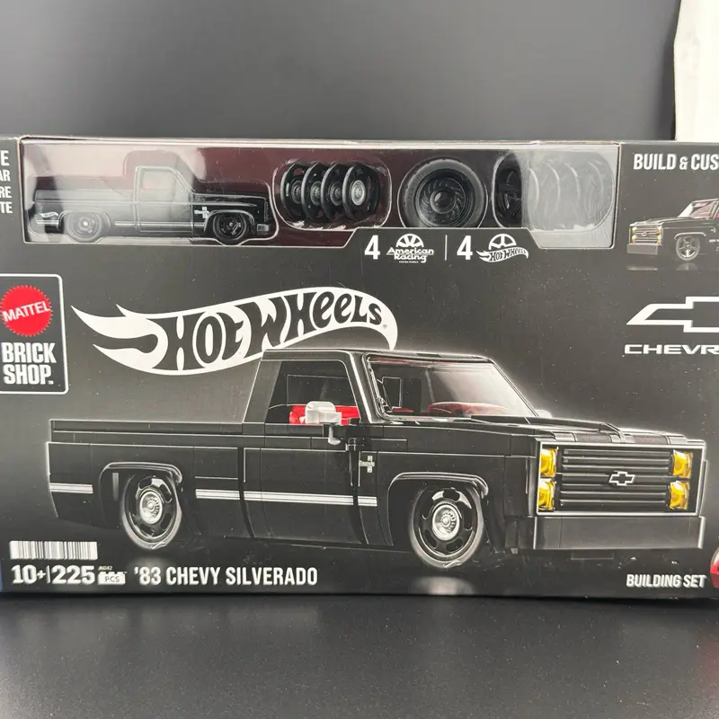 Mattel Brick Shop Hot Wheels '83 Chevy Silverado Building Set