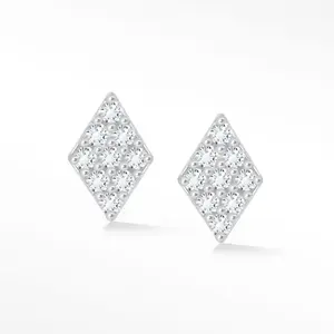 Natural Diamond of Natural Diamond 18k White Gold Stud Earrings