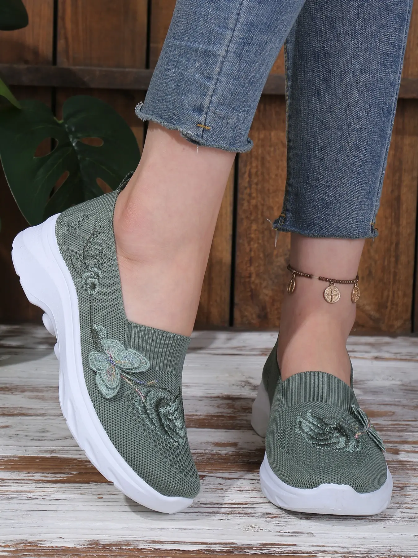 New Boho Butterfly Embroidered Breathable Knit Mules, Lightweight Comfort Slip-On Shoes, Women's Casual Trendy Flat Single Shoe, Bohemian Flat Shoes, Shoes Flats, Casual Fashion Shoes, All Seasons