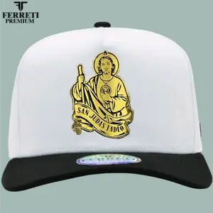 FERRETI Ft 139 Blanco Baseball Cap with San Judas Tadeo Motif, Adjustable Clip, and Semicurved Visor