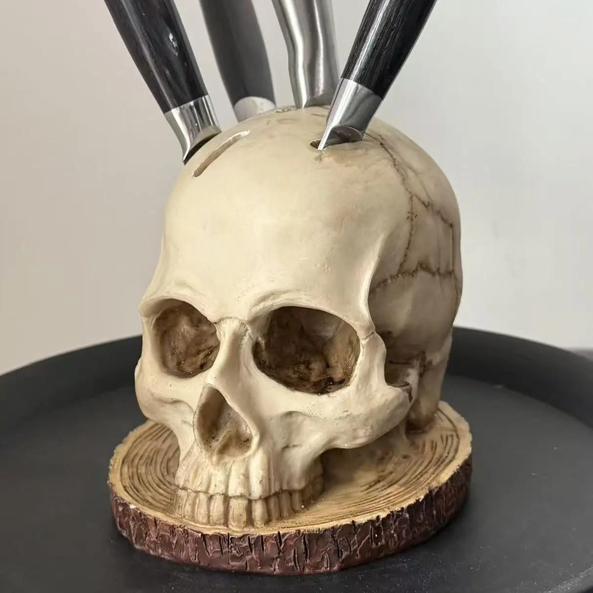 Skull Design Knife Holder (No Knife Included), Creative Resin Skull Knife Block (No knife), Gothic Kitchenware Storage Rack for Steak Knives, Halloween & Party Decoration, Scary Skull Home Decoration, gifts for boyfriend
